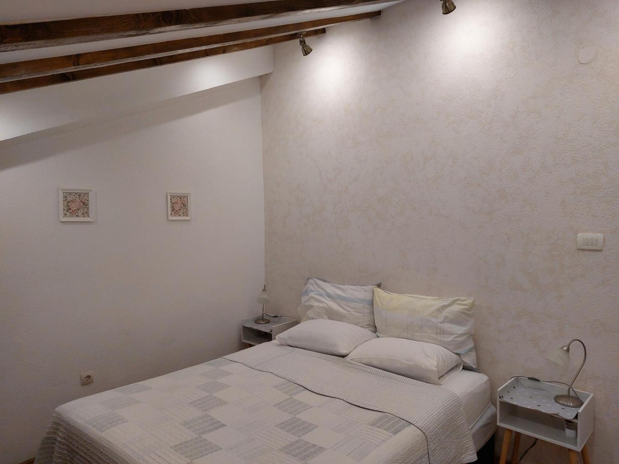 Apt Lavender On Nincevica St- 1 Bedroom Apt 5 Min To The Old Town Of Split Exterior foto
